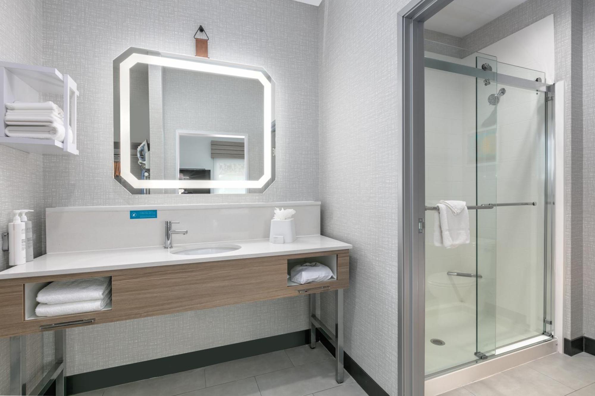 Hampton Inn & Suites By Hilton Shenandoah ذا وودلاندس المظهر الخارجي الصورة